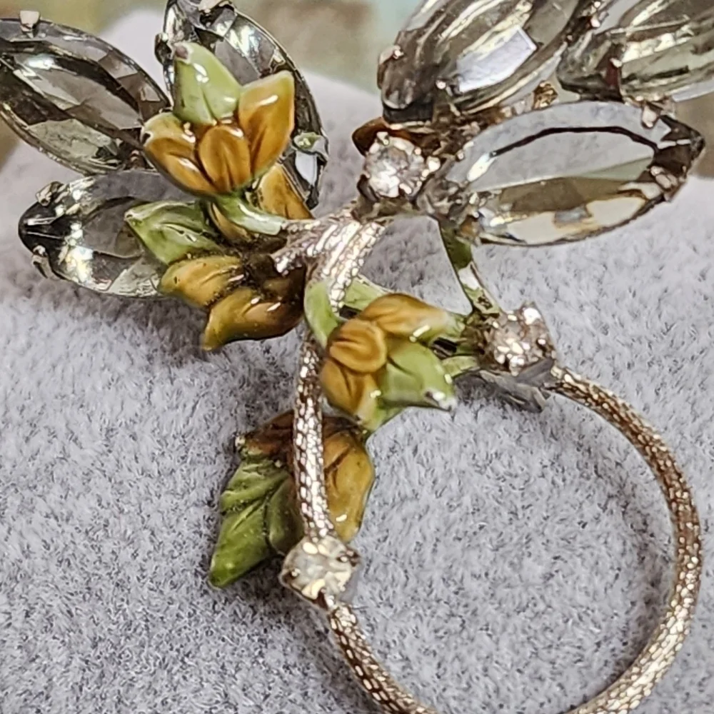 Vintage brooch silver